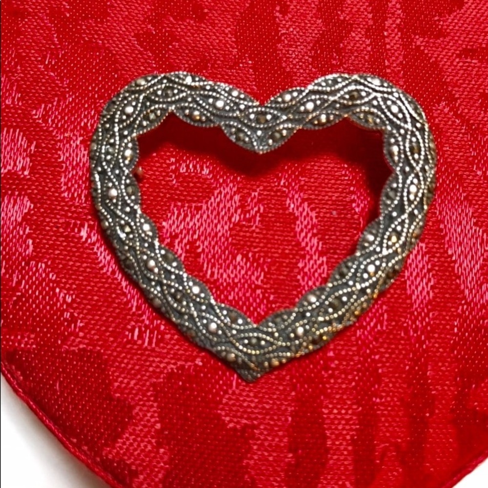 Thailand Sterling Marcasite Heart Brooch